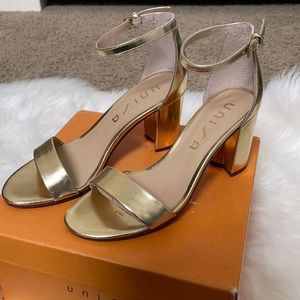 Unisa Daeicy mirror block heels